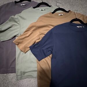 UNIQLO Set of Four Oversized Tees in Assorted Colors